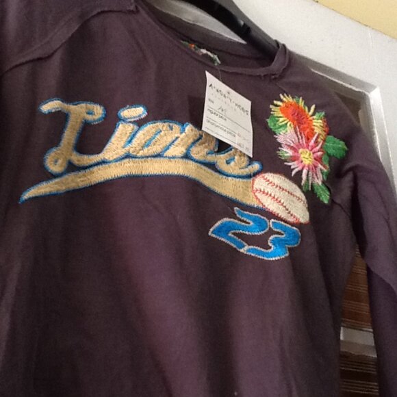 NWT Dark Gray Detailed Embroidered Long Sleeve Size M - Picture 4 of 5